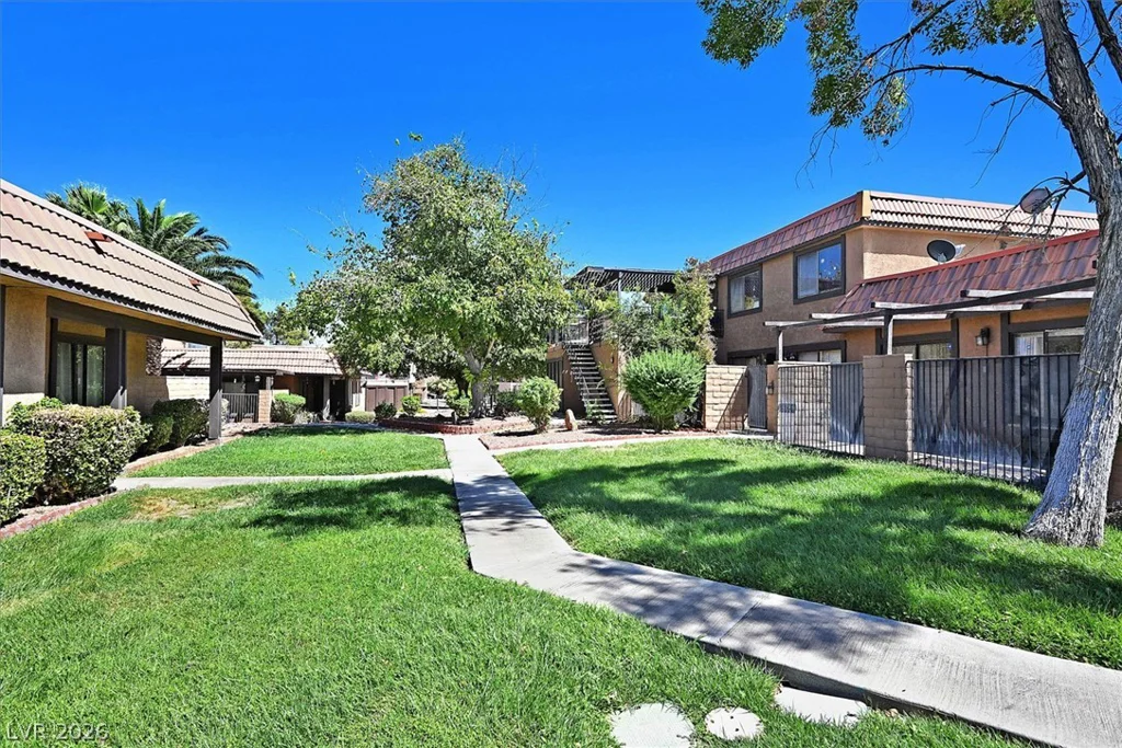 301 Misty Isle, Las Vegas, NV 89107