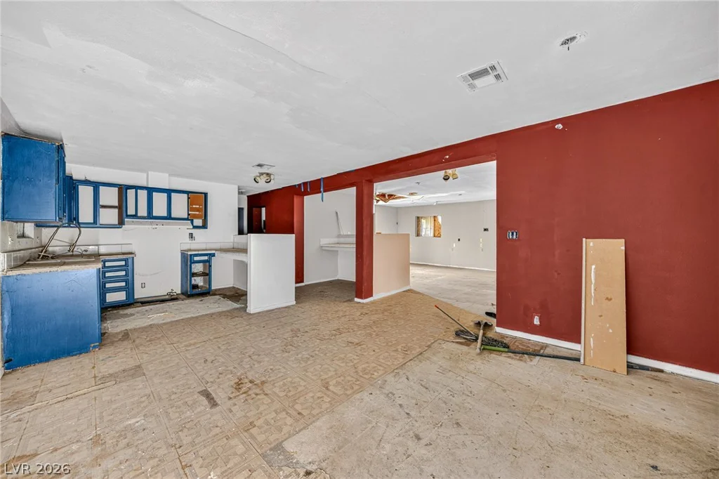 1611 Irons, Pahrump, NV 89048