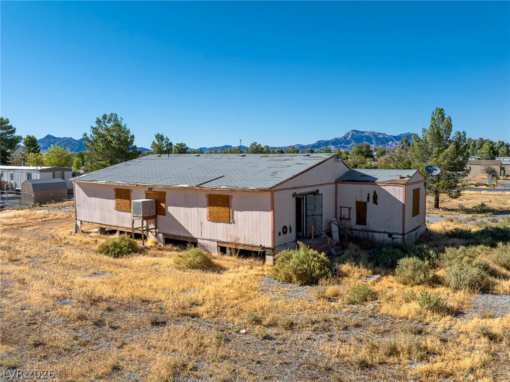 1611 Irons, Pahrump, NV 89048
