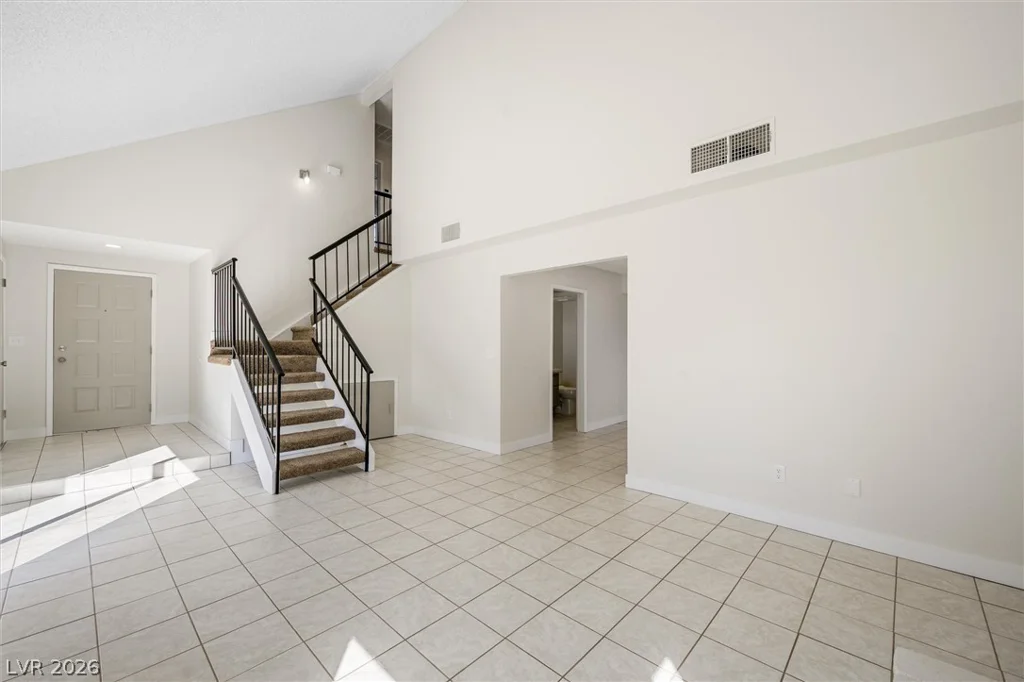 6733 Evanston, Las Vegas, NV 89108