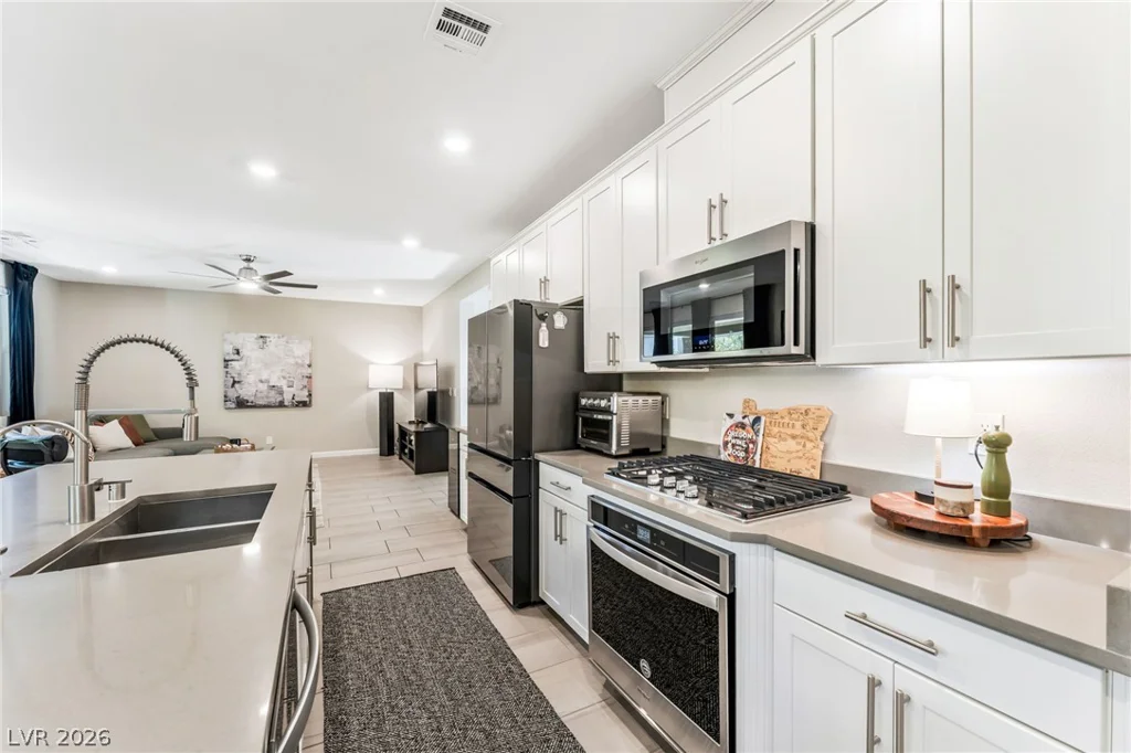 848 Riverlawn, Las Vegas, NV 89138