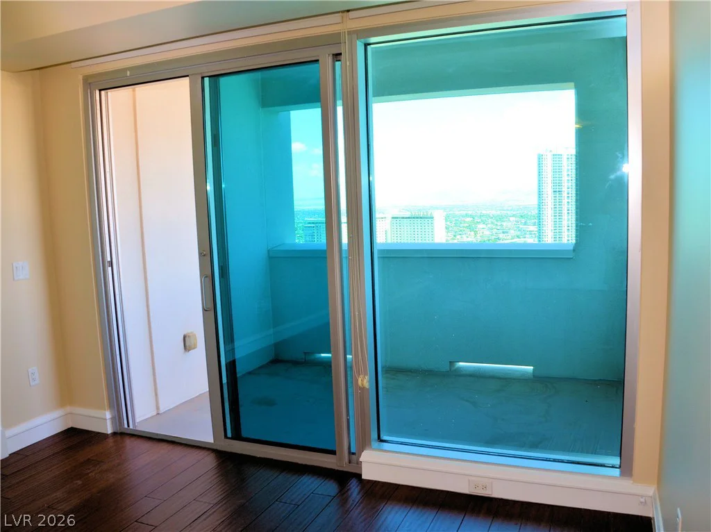 2700 Las Vegas, Las Vegas, NV 89109
