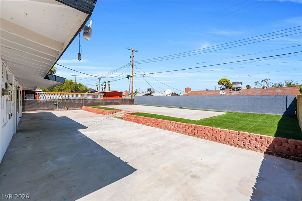 2204 Dune, Las Vegas, NV 89106