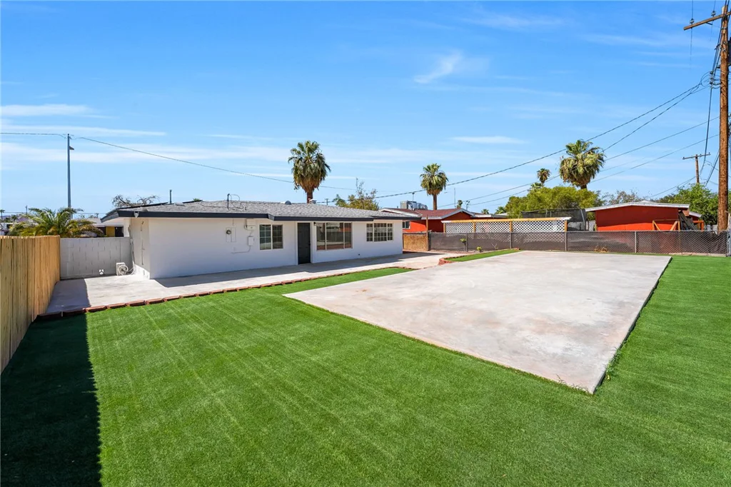 2204 Dune, Las Vegas, NV 89106