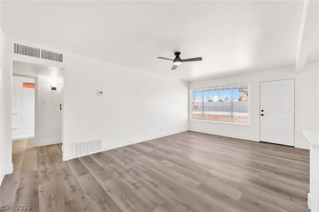 2204 Dune, Las Vegas, NV 89106
