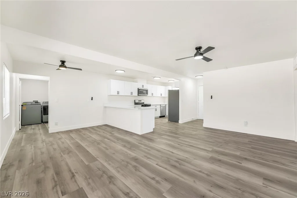2204 Dune, Las Vegas, NV 89106