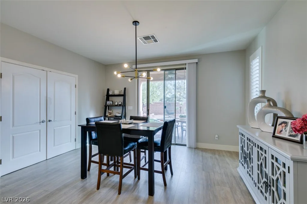 3829 Hawkeye Falls, North Las Vegas, NV 89085