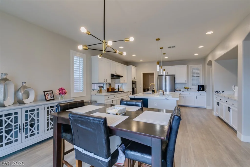 3829 Hawkeye Falls, North Las Vegas, NV 89085