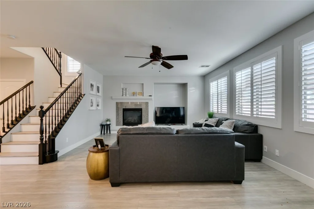 3829 Hawkeye Falls, North Las Vegas, NV 89085