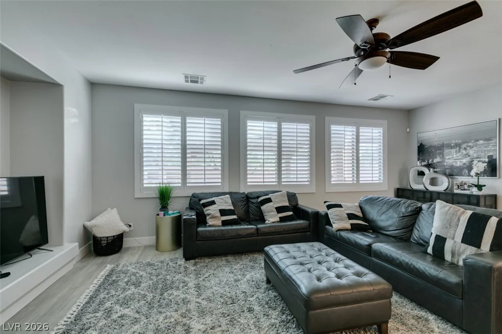 3829 Hawkeye Falls, North Las Vegas, NV 89085