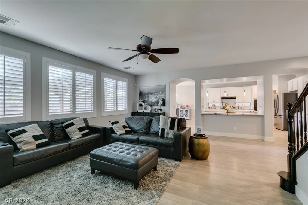 3829 Hawkeye Falls, North Las Vegas, NV 89085