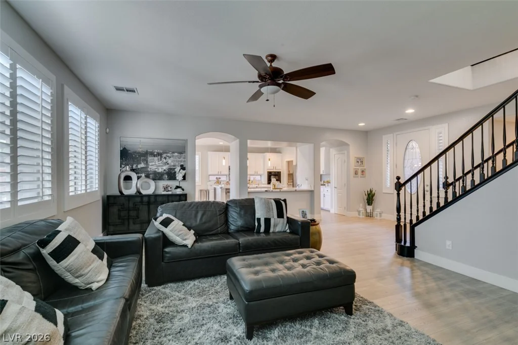 3829 Hawkeye Falls, North Las Vegas, NV 89085