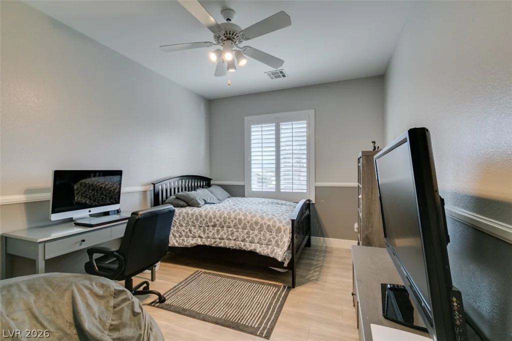 3829 Hawkeye Falls, North Las Vegas, NV 89085