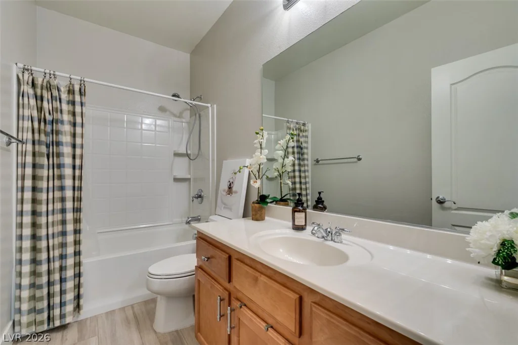 3829 Hawkeye Falls, North Las Vegas, NV 89085