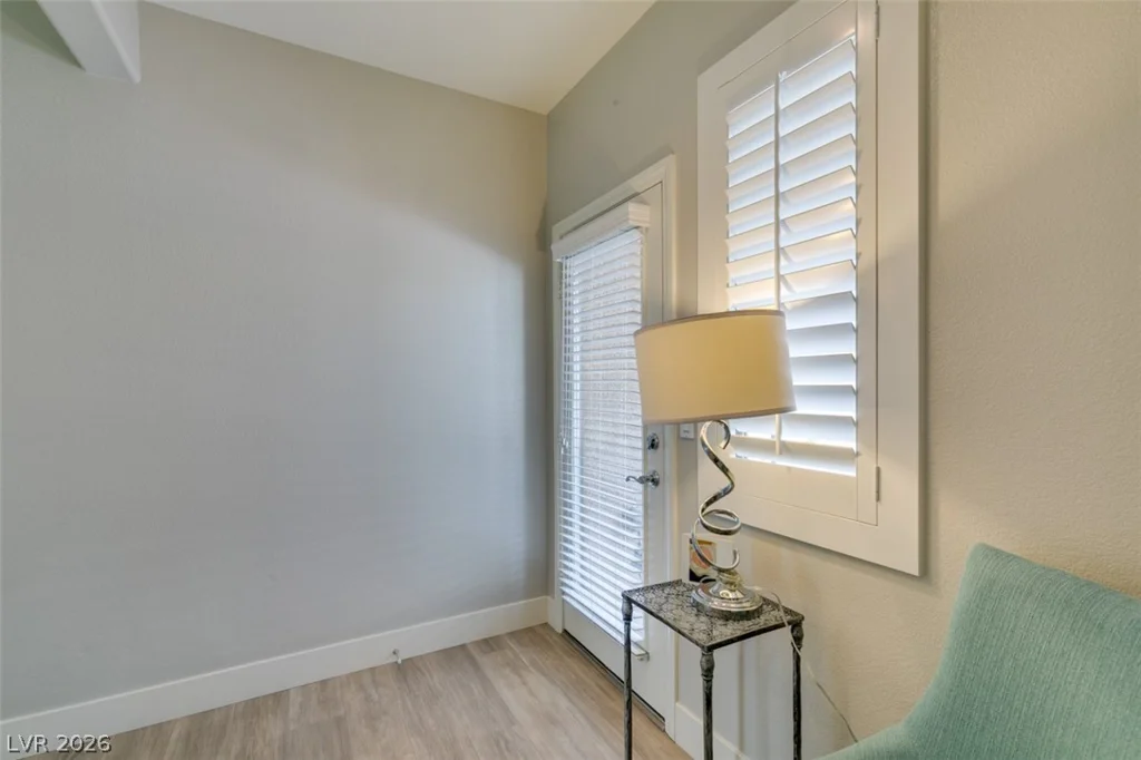 3829 Hawkeye Falls, North Las Vegas, NV 89085