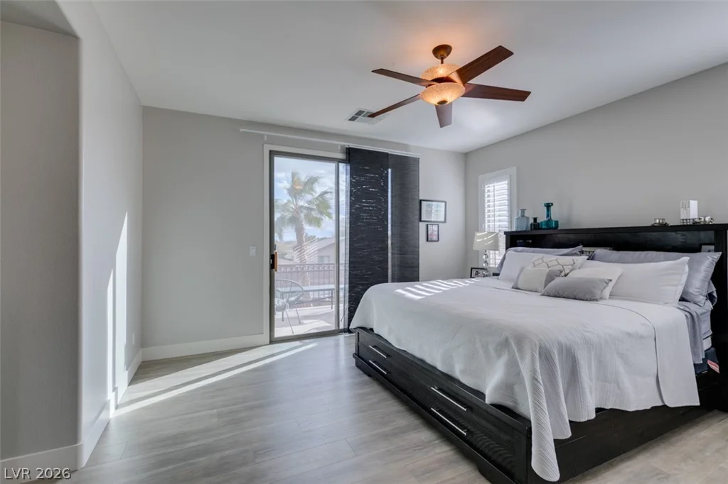 3829 Hawkeye Falls, North Las Vegas, NV 89085