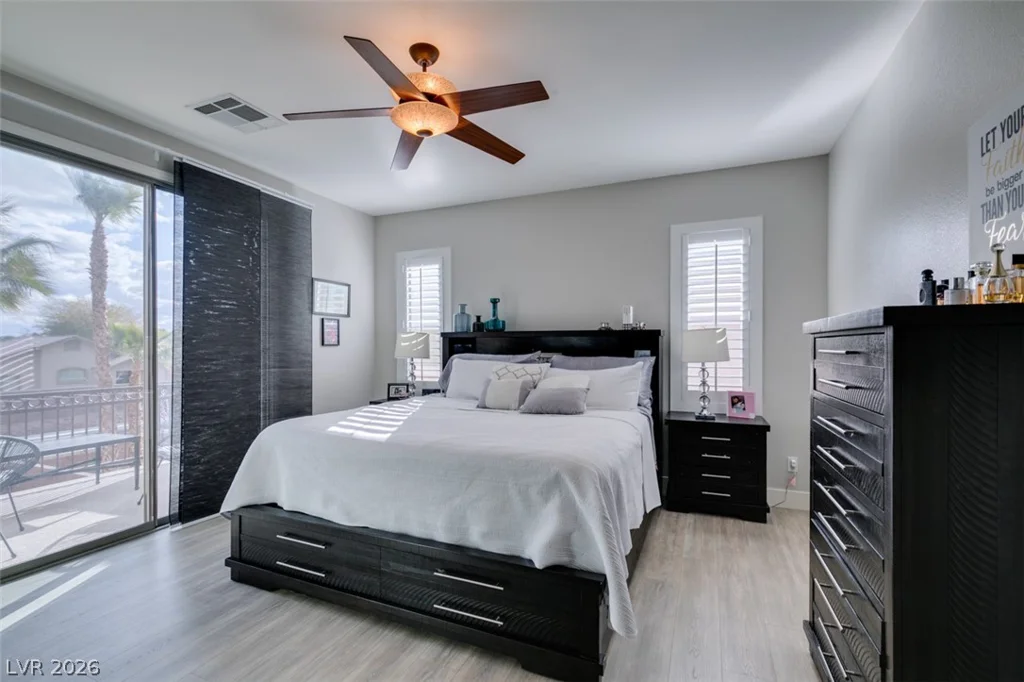 3829 Hawkeye Falls, North Las Vegas, NV 89085
