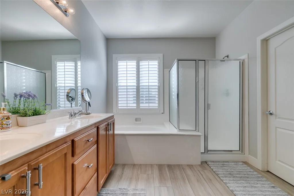 3829 Hawkeye Falls, North Las Vegas, NV 89085