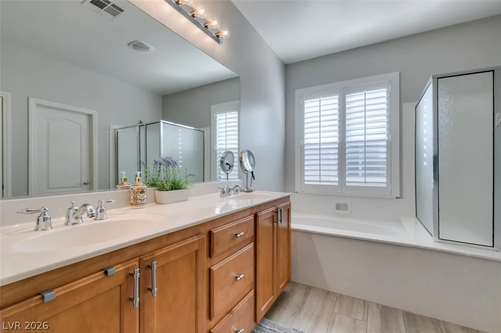 3829 Hawkeye Falls, North Las Vegas, NV 89085