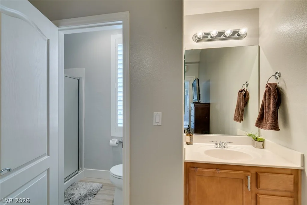 3829 Hawkeye Falls, North Las Vegas, NV 89085