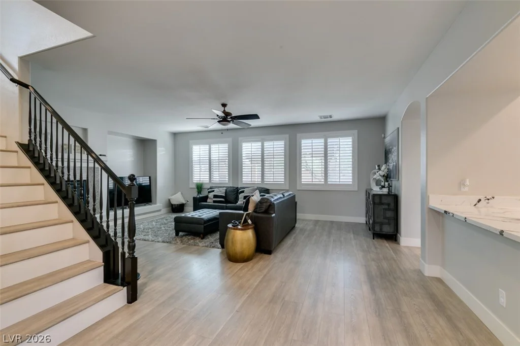 3829 Hawkeye Falls, North Las Vegas, NV 89085
