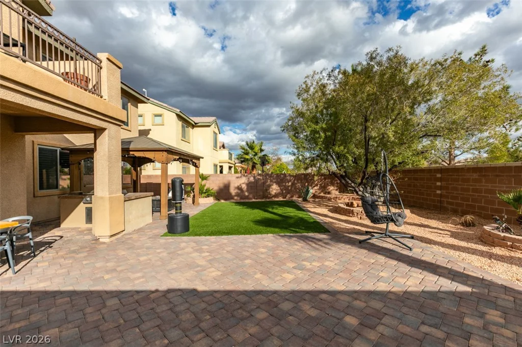 3829 Hawkeye Falls, North Las Vegas, NV 89085