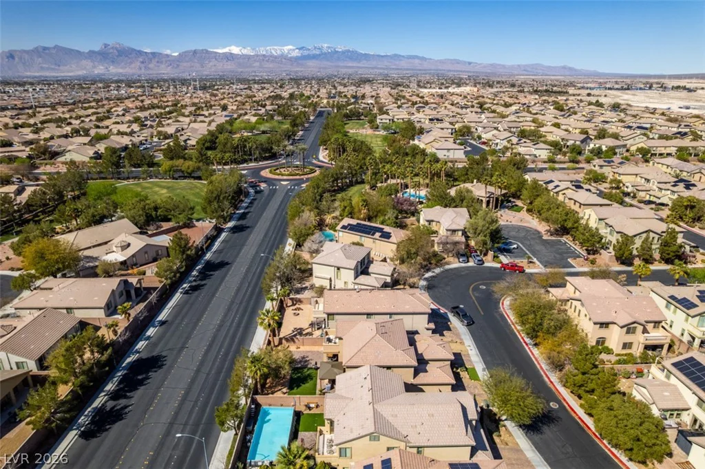 3829 Hawkeye Falls, North Las Vegas, NV 89085
