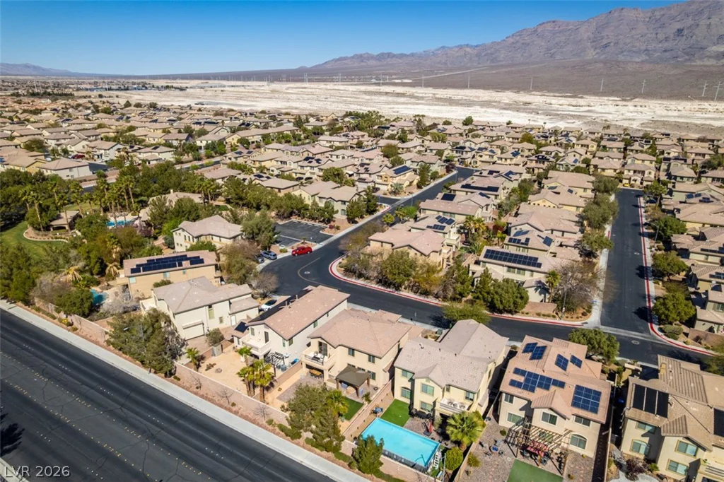 3829 Hawkeye Falls, North Las Vegas, NV 89085