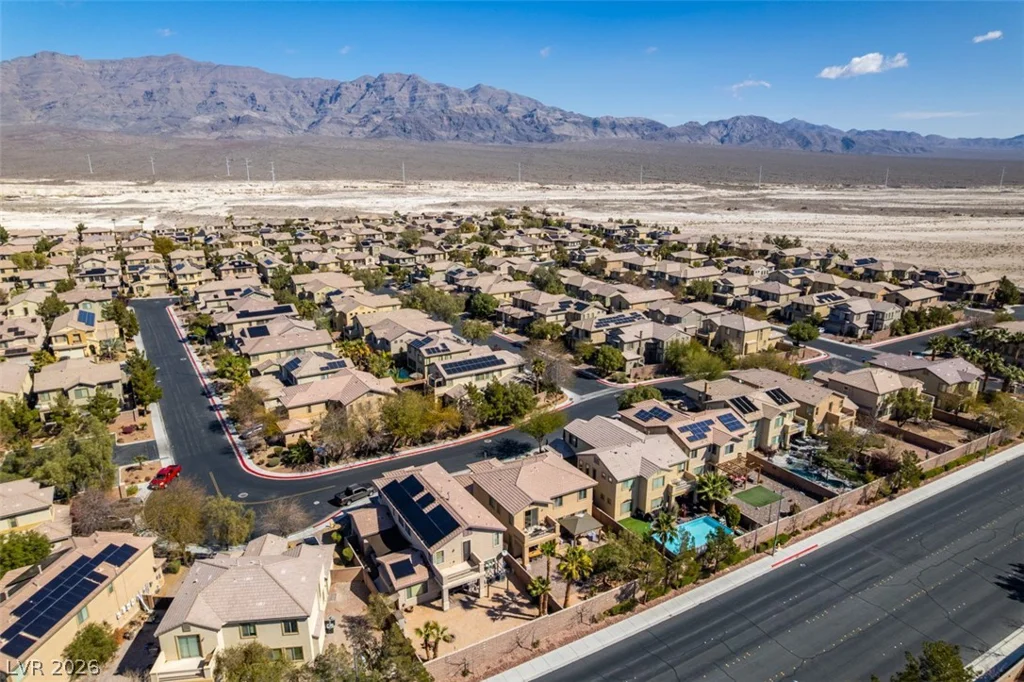 3829 Hawkeye Falls, North Las Vegas, NV 89085