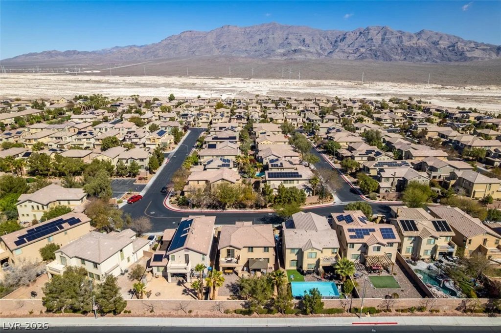 3829 Hawkeye Falls, North Las Vegas, NV 89085