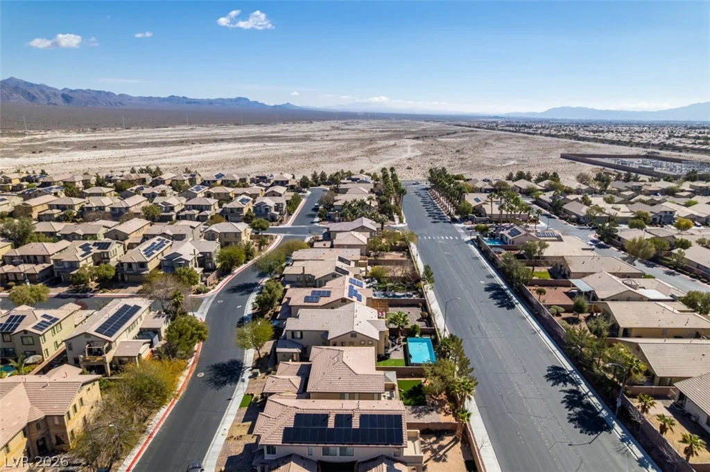 3829 Hawkeye Falls, North Las Vegas, NV 89085