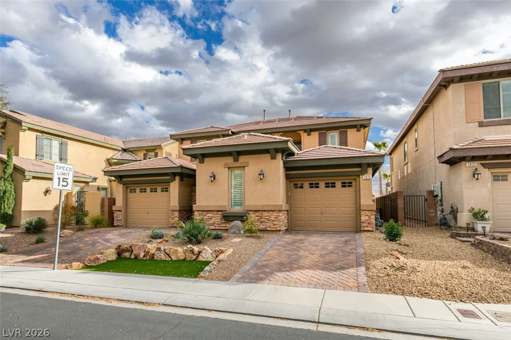 3829 Hawkeye Falls, North Las Vegas, NV 89085