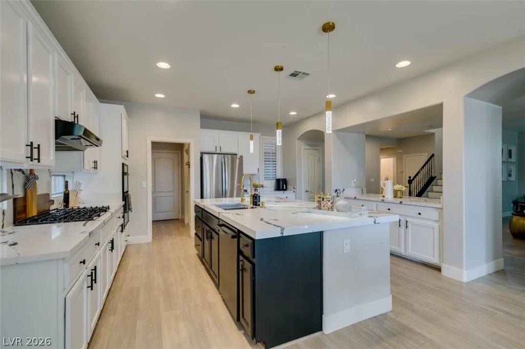 3829 Hawkeye Falls, North Las Vegas, NV 89085