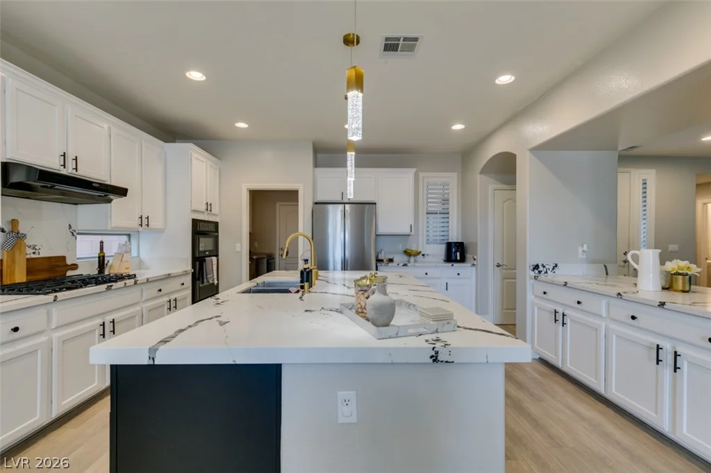 3829 Hawkeye Falls, North Las Vegas, NV 89085