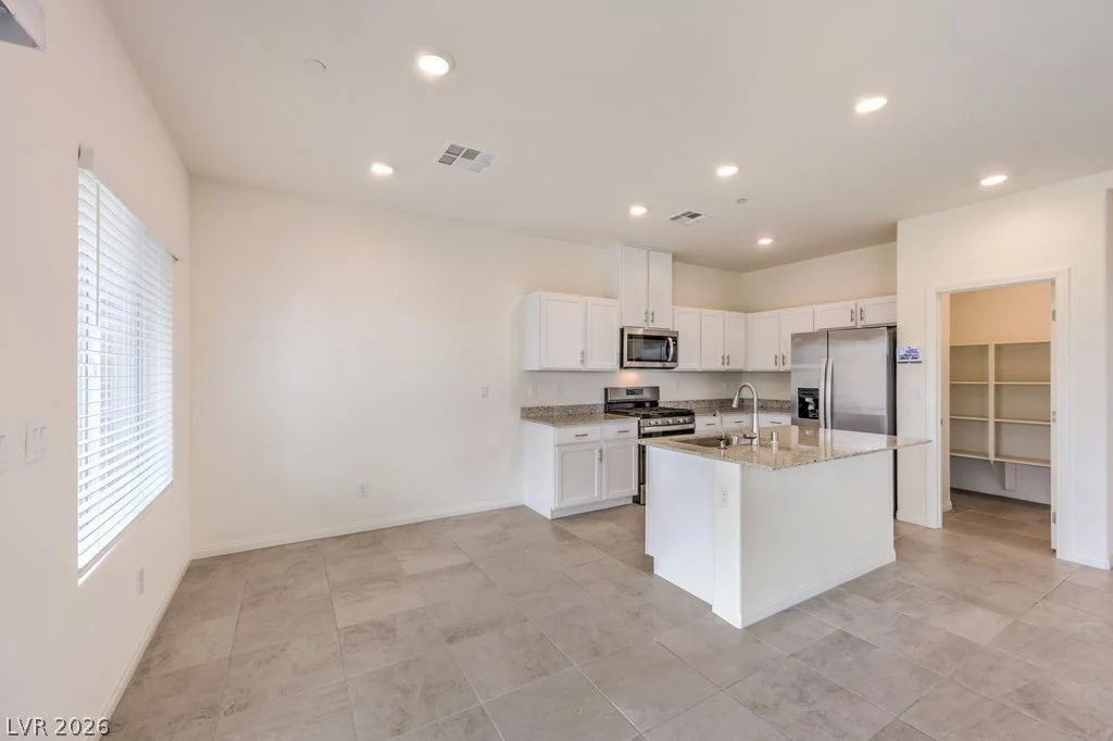 10915 Bristol Park, Las Vegas, NV 89166