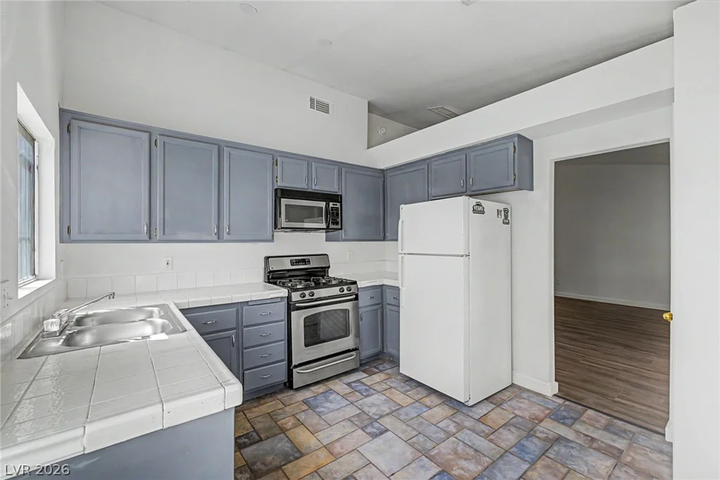1704 Crystal Chimes, Las Vegas, NV 89106