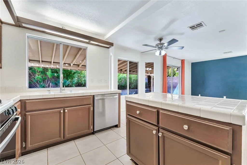 1402 Rim Fire, Henderson, NV 89014