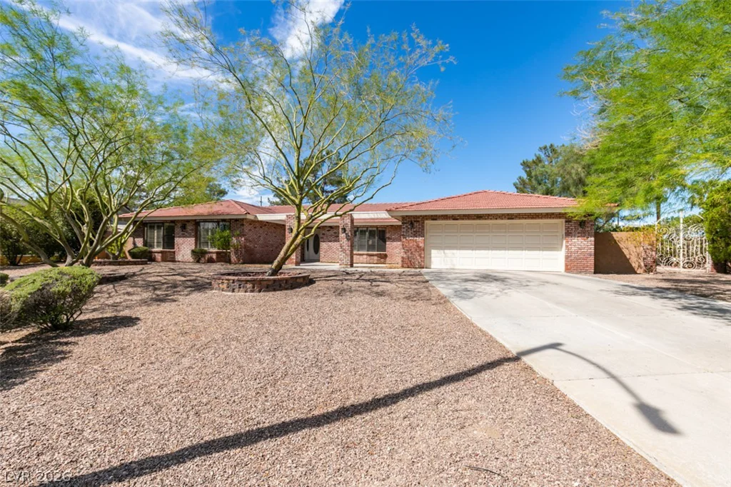 2246 Almart, Henderson, NV 89014