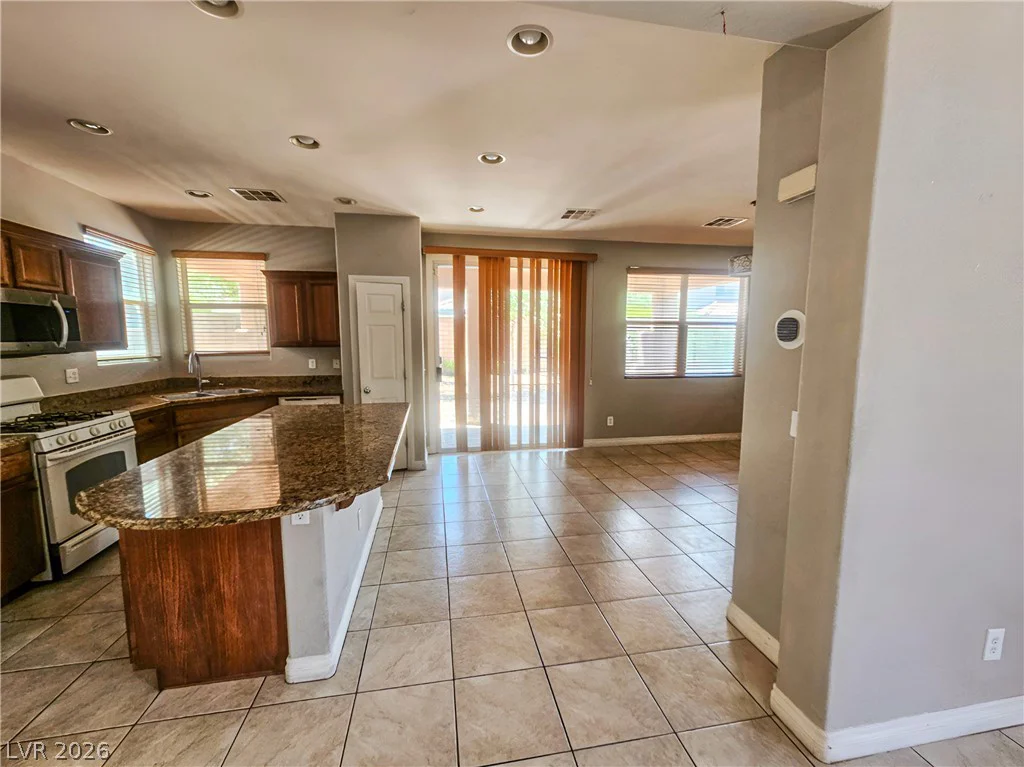 11011 Cusak Close, Las Vegas, NV 89179
