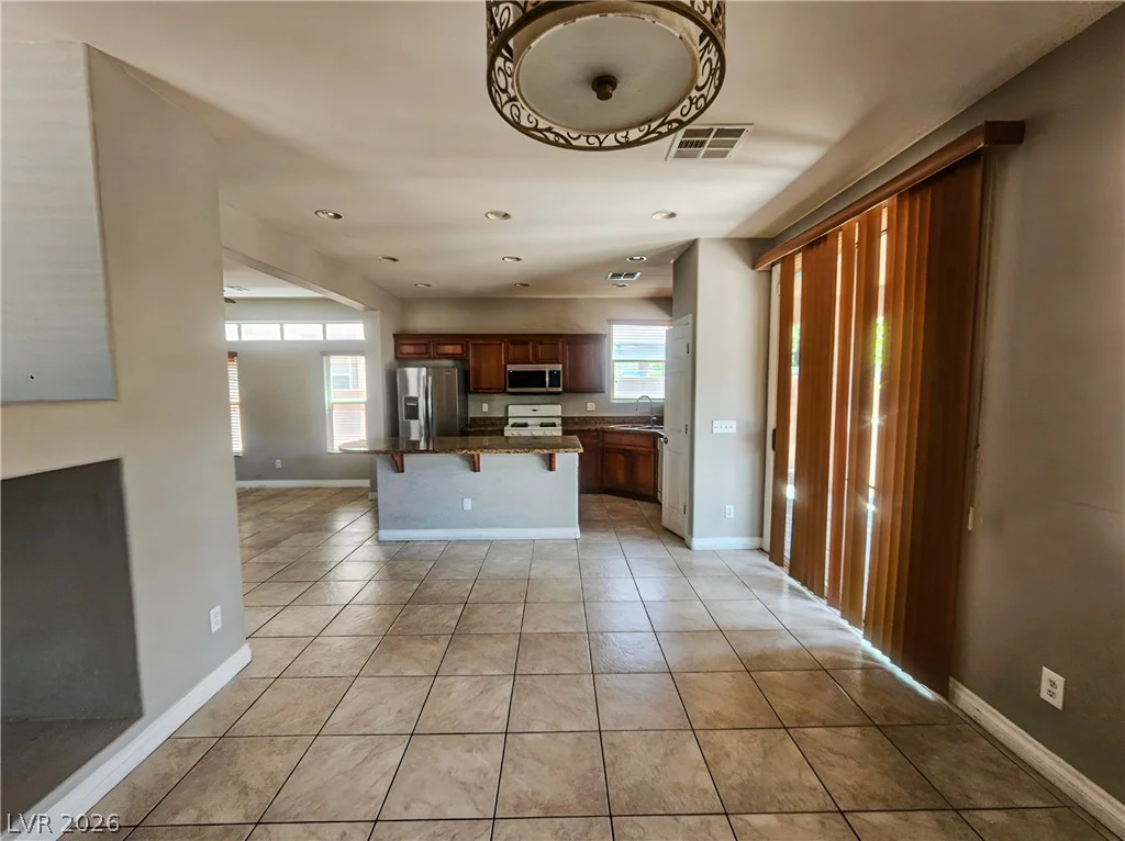 11011 Cusak Close, Las Vegas, NV 89179