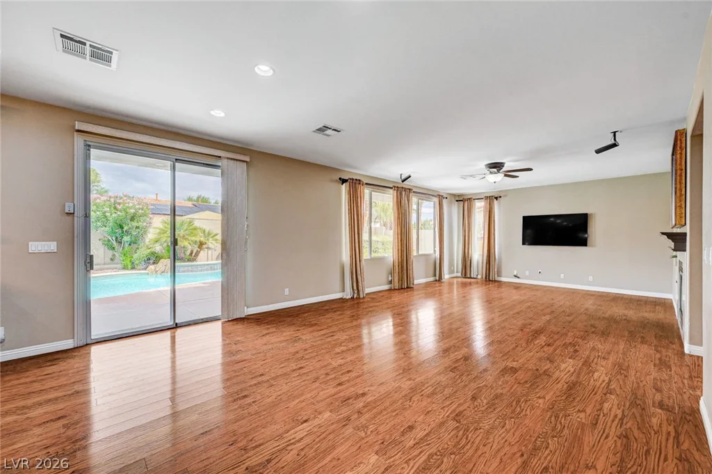 1520 Barrington Oaks, North Las Vegas, NV 89084