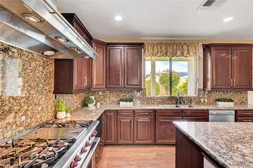 1520 Barrington Oaks, North Las Vegas, NV 89084