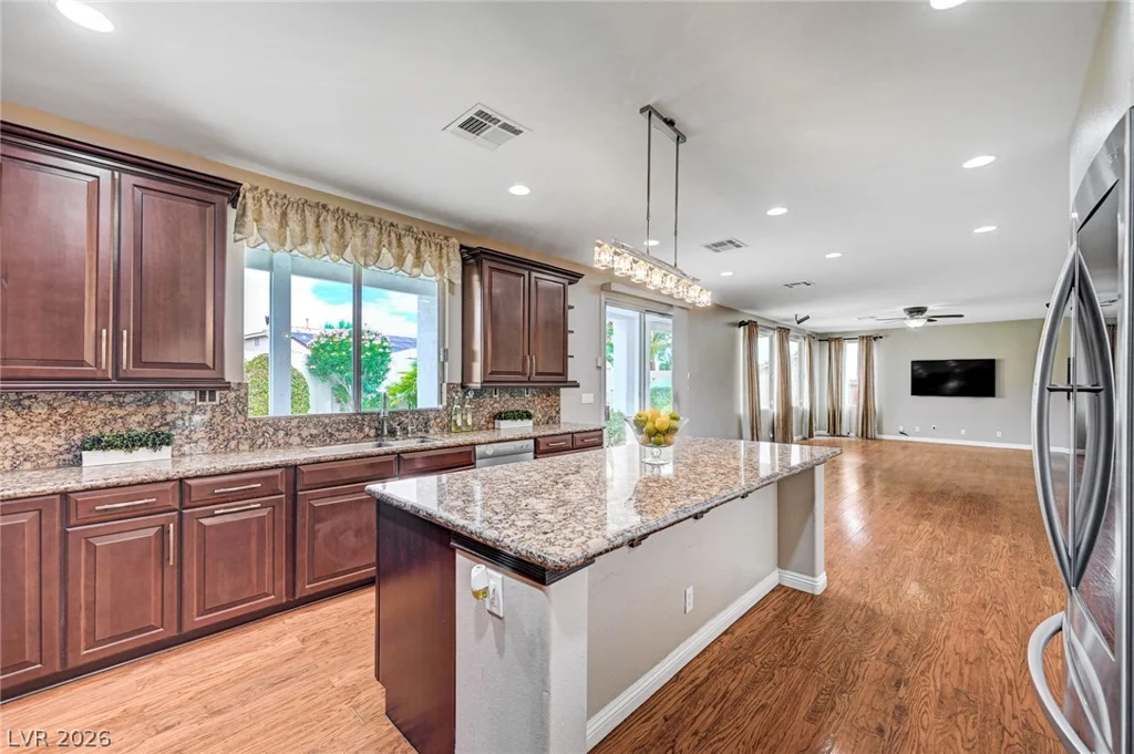 1520 Barrington Oaks, North Las Vegas, NV 89084