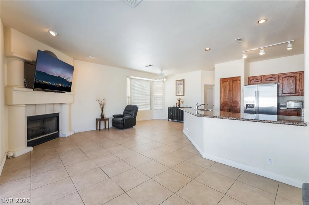 1408 Sun Copper, Las Vegas, NV 89117