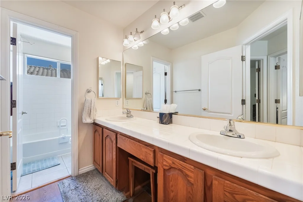 1408 Sun Copper, Las Vegas, NV 89117