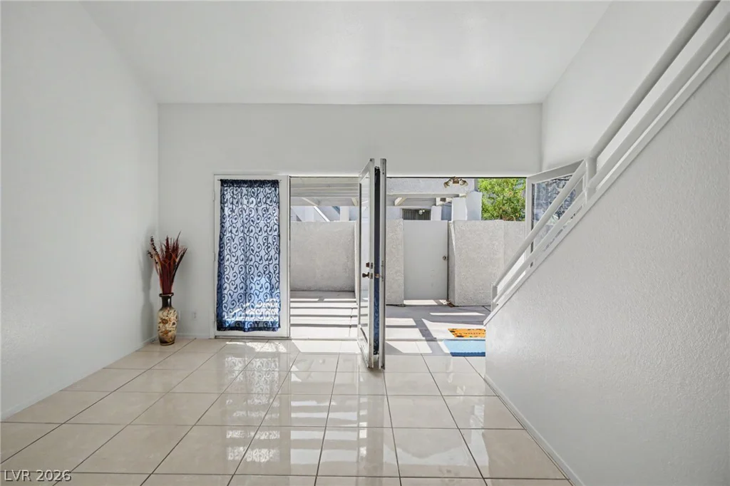 5549 Orchard, Las Vegas, NV 89110
