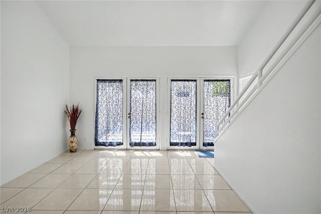 5549 Orchard, Las Vegas, NV 89110