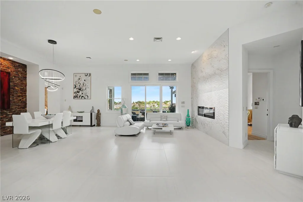 1358 Opal Valley, Henderson, NV 89052