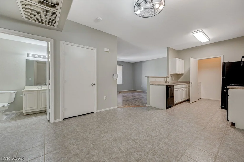 1401 Michael, Las Vegas, NV 89108