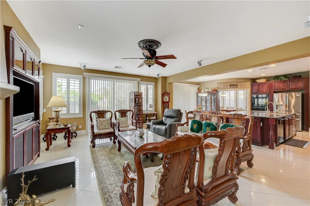 218 Crooked Putter, Las Vegas, NV 89148